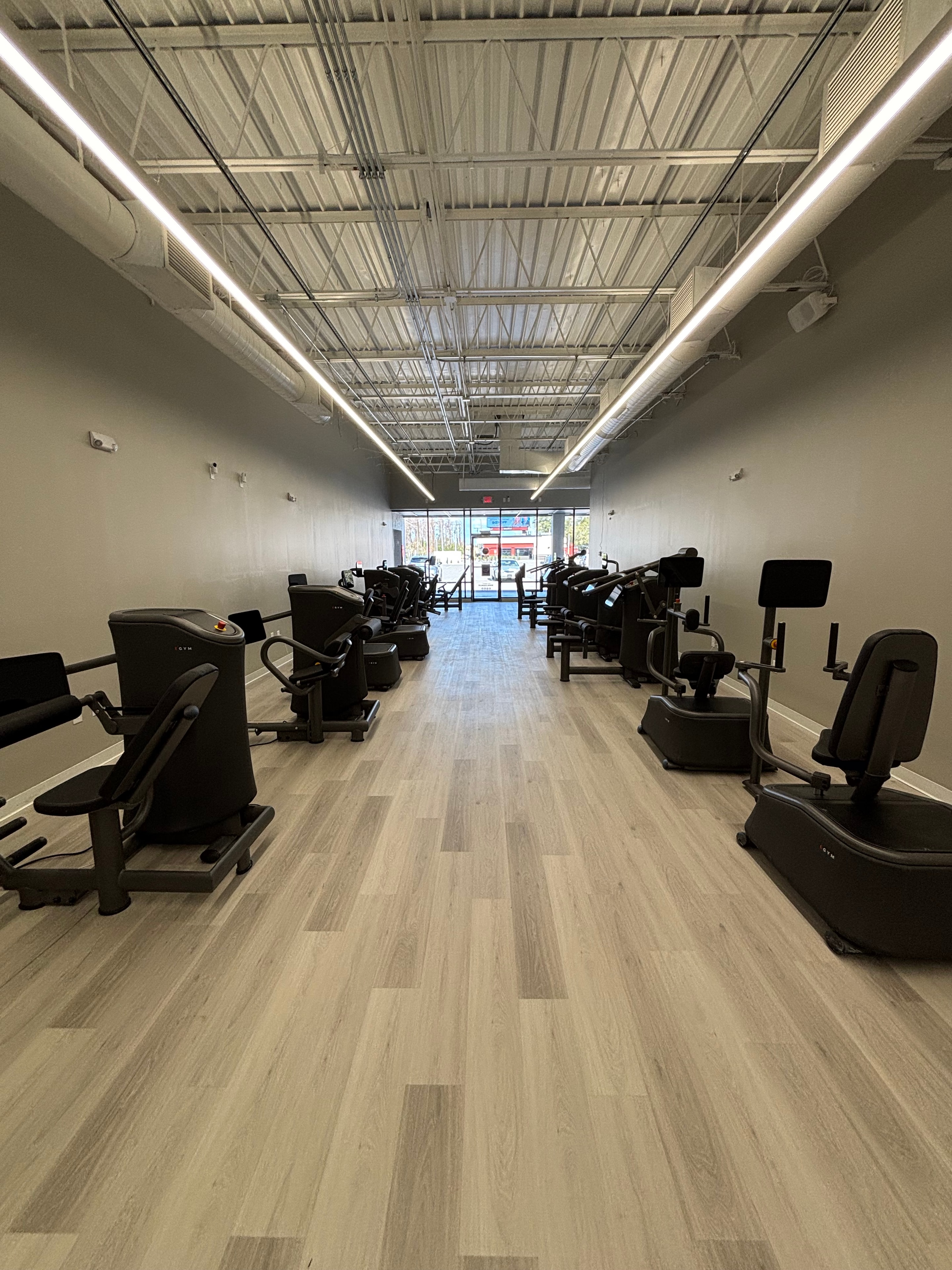 Zoom Tan fitness equipment interior