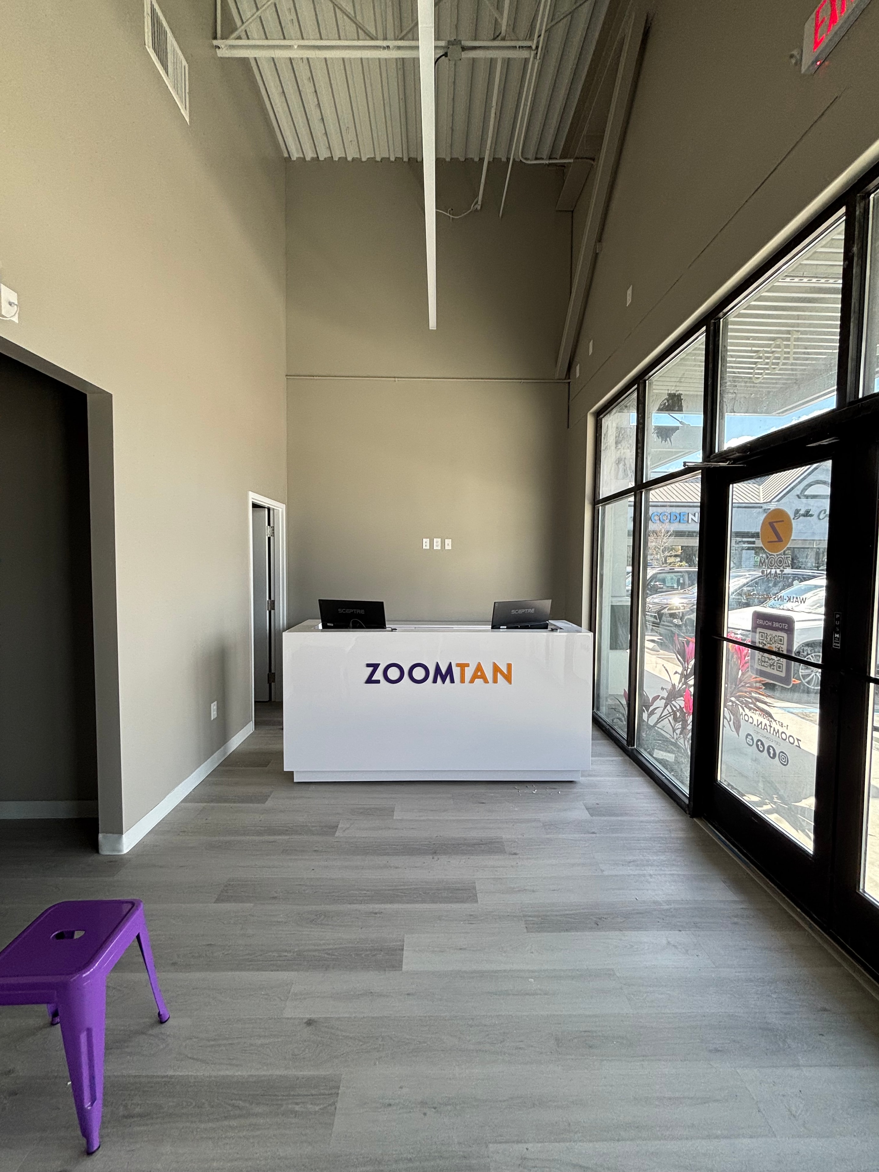 Zoom Tan reception desk interior